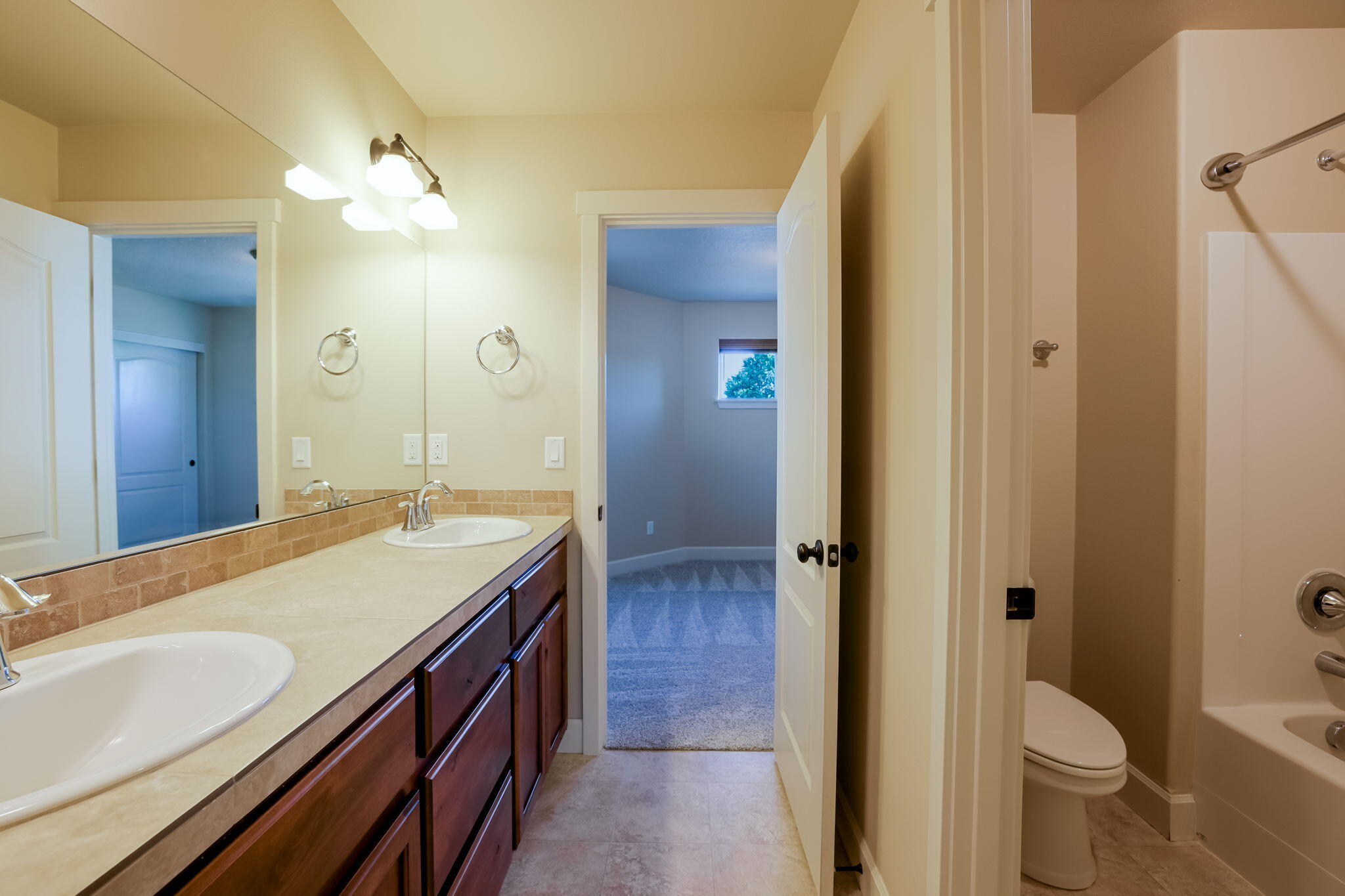 Eagle's Landing - Residential