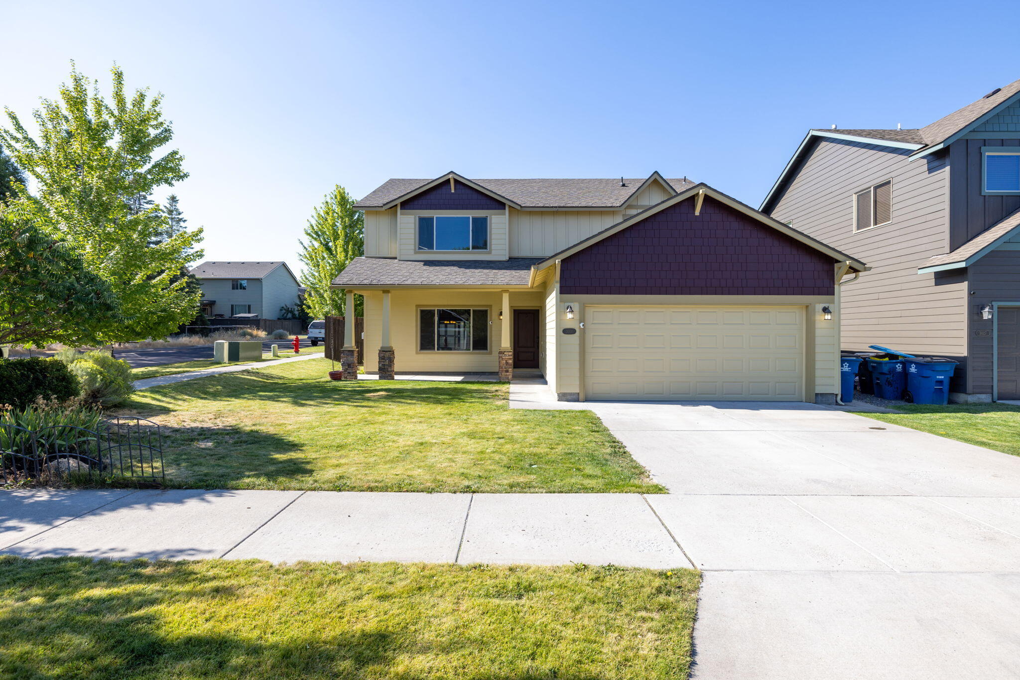 3031 NE Red Oak Drive