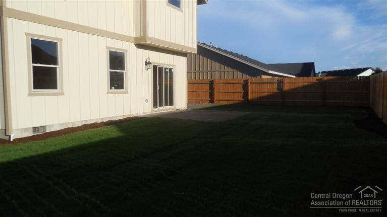 Ni Lah Sha Village - Residential