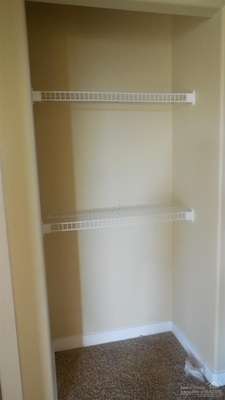 Ni Lah Sha Village - Residential