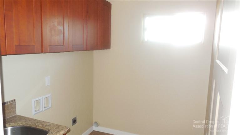 Ni Lah Sha Village - Residential