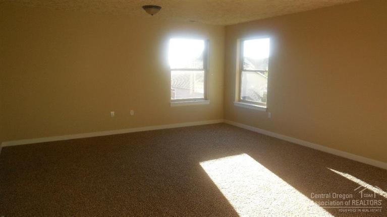 Ni Lah Sha Village - Residential