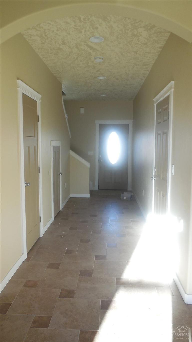 Ni Lah Sha Village - Residential