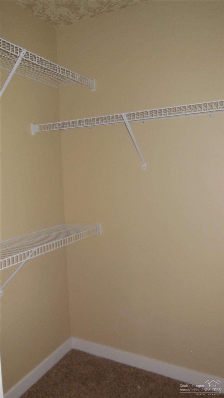 Ni Lah Sha Village - Residential