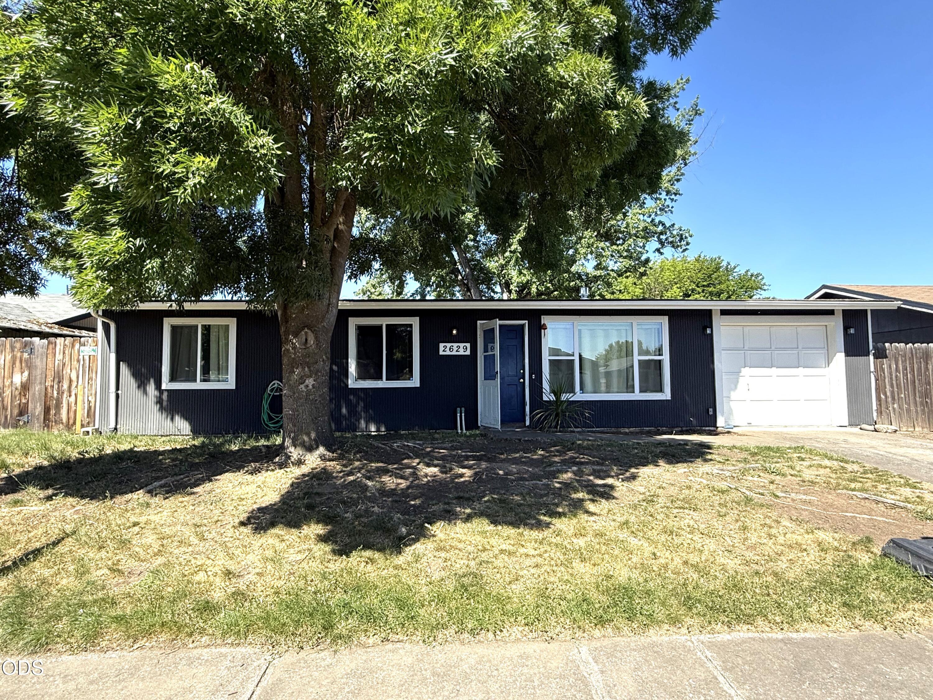 Photo 1 of 19 — 2629 Seneca Avenue, Medford, OR 97501