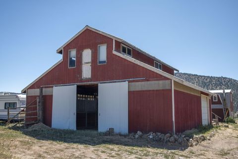 Tiny photo for 32500 SE Tackman Road, Prineville, OR 97754 (MLS # 220209744)