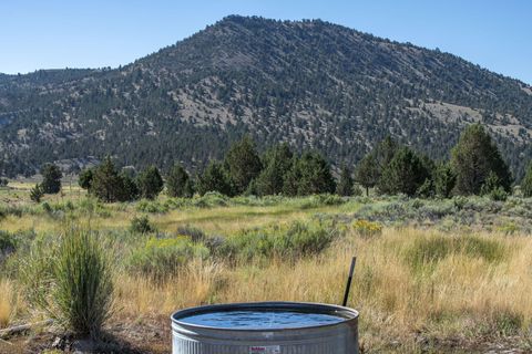 Tiny photo for 32500 SE Tackman Road, Prineville, OR 97754 (MLS # 220209744)