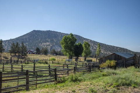 Tiny photo for 32500 SE Tackman Road, Prineville, OR 97754 (MLS # 220209744)