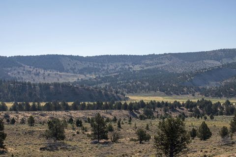 Tiny photo for 32500 SE Tackman Road, Prineville, OR 97754 (MLS # 220209744)