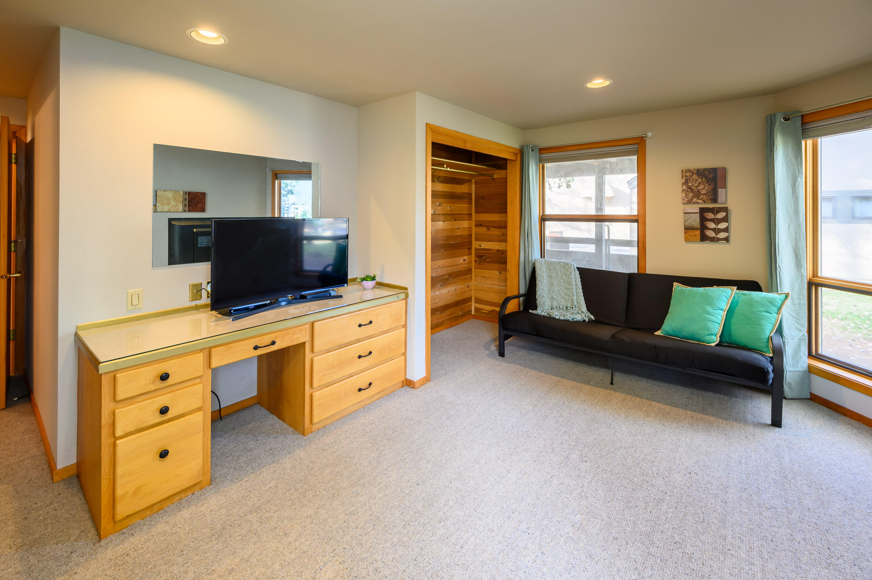 Fairway Point Villag - Residential