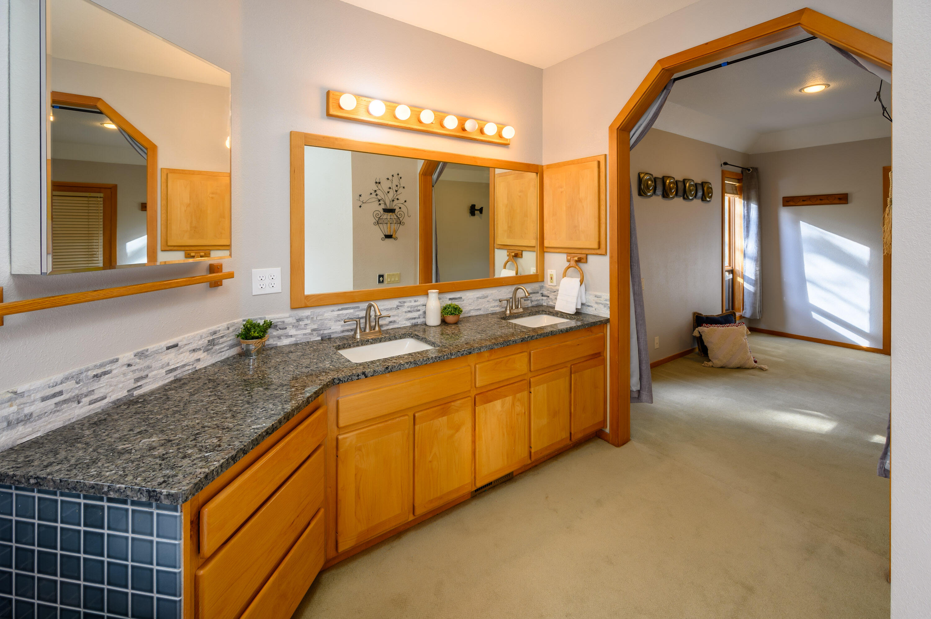 Fairway Point Villag - Residential