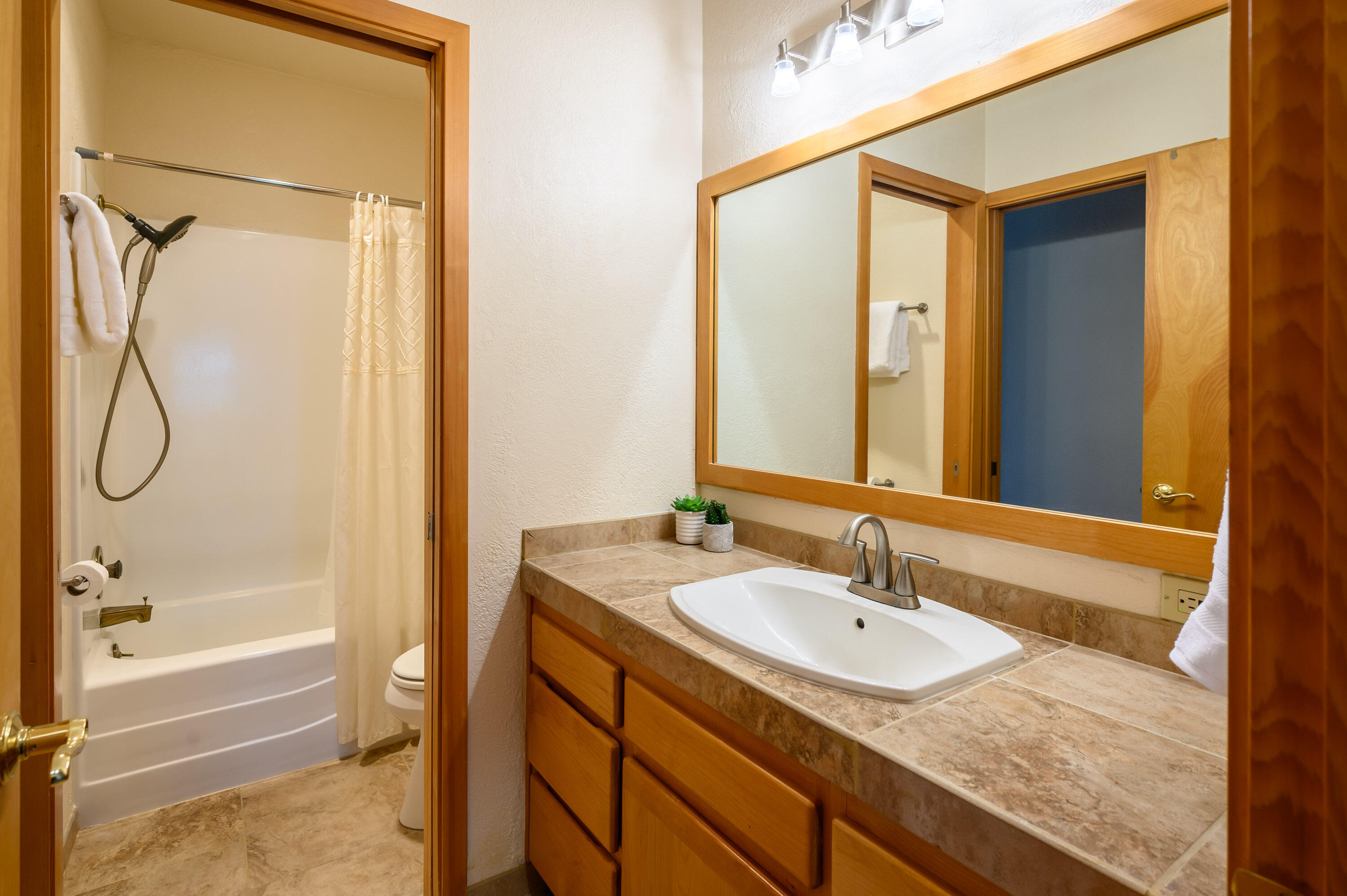 Fairway Point Villag - Residential