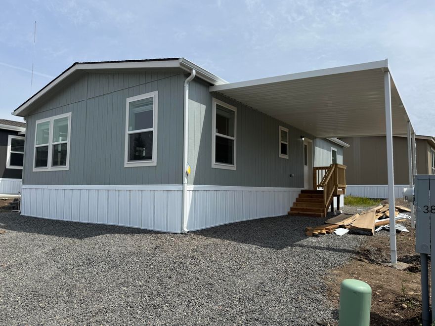 2025 Tempo Series- Rising Sun- 2 bedroom, 2 Full Baths, 1056sq ft. Stainless Steel Samsung appliances, ECOBEE Smart Thermostat, Solar ready! Home comes complete with RHEEM Hybrid Heat Pump, Storage shed and carport!