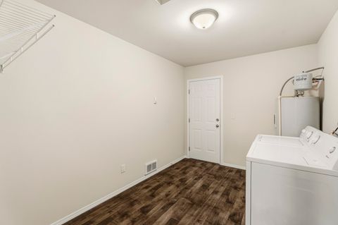 Tiny photo for 16050 Dick Road, La Pine, OR 97739 (MLS # 220221056)