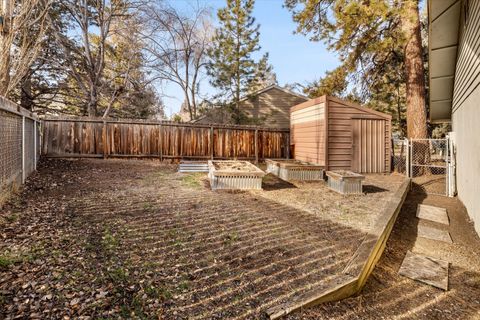 Tiny photo for 1843 SE Moorwood Court, Bend, OR 97702 (MLS # 220213882)