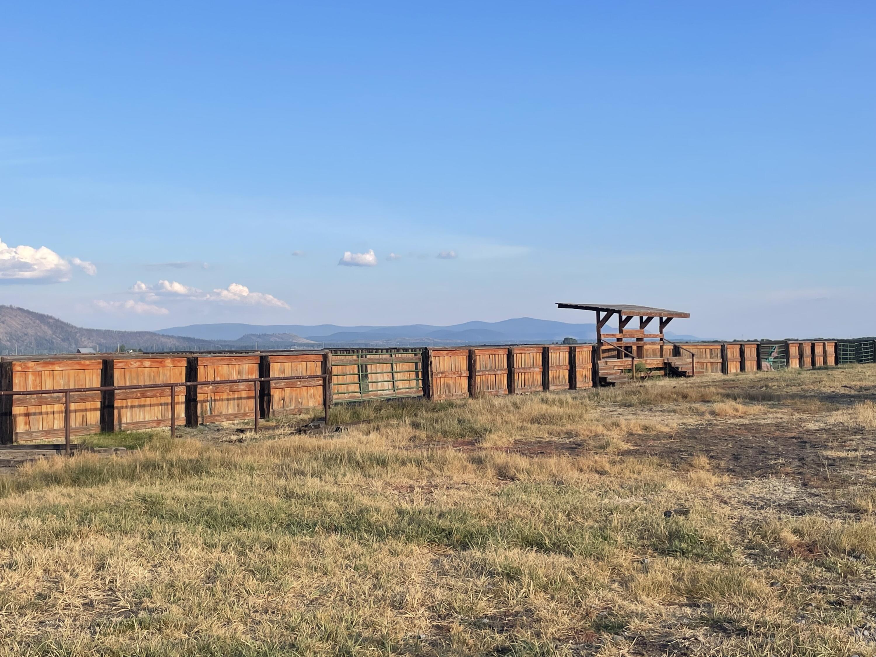 Klamath Country - Farm