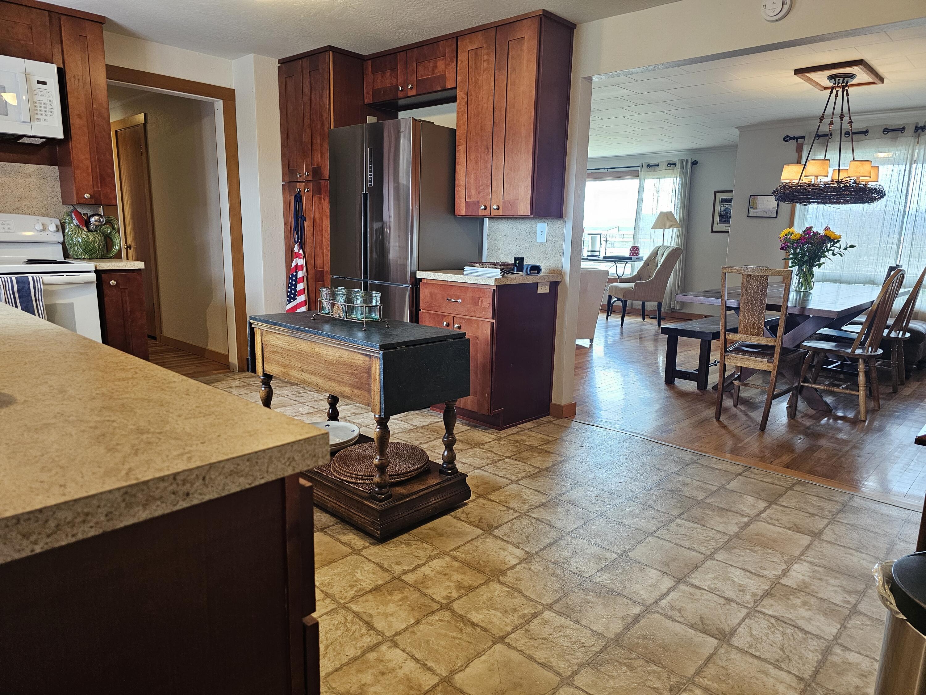 Klamath Country - Farm