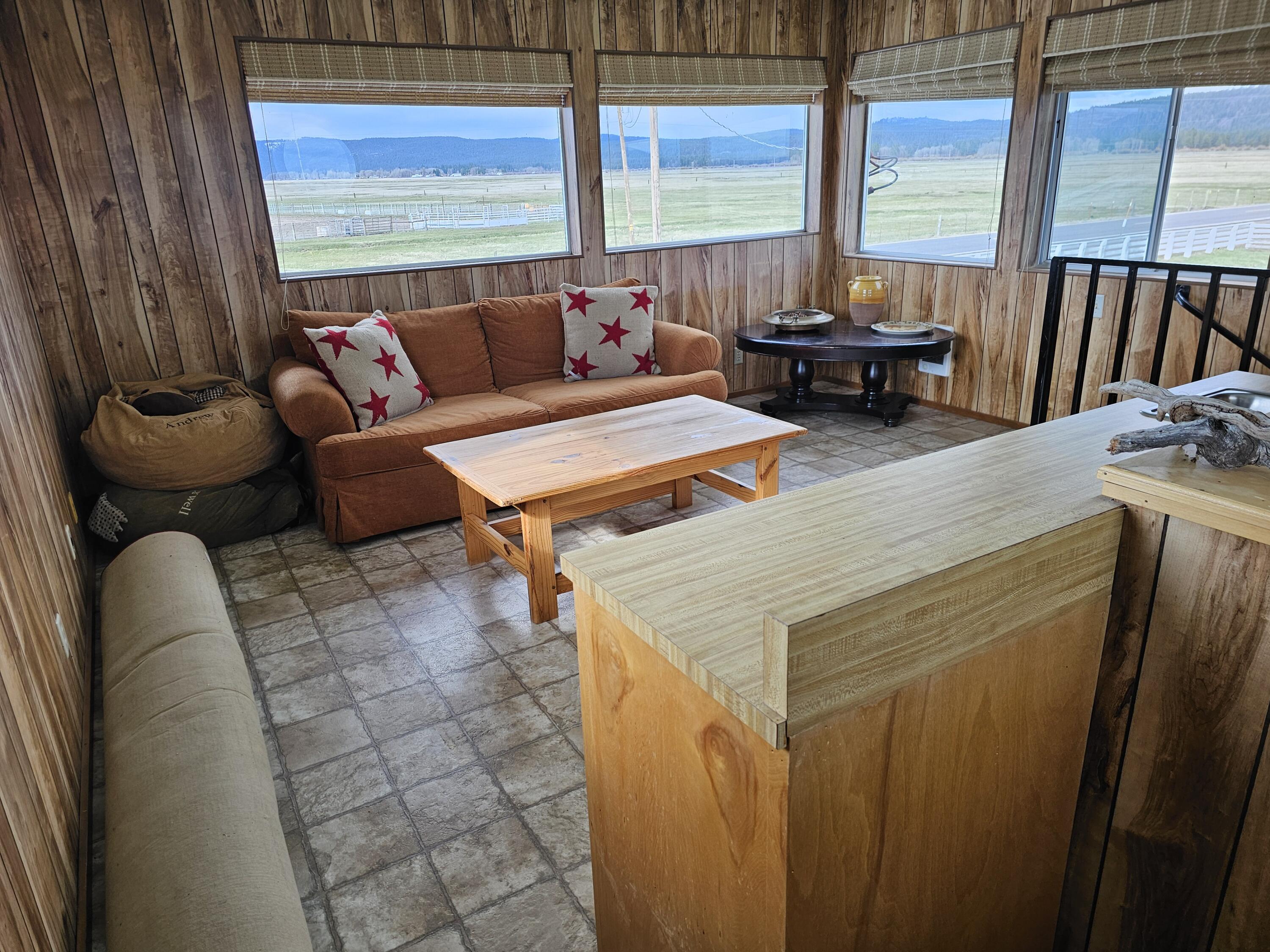 Klamath Country - Farm