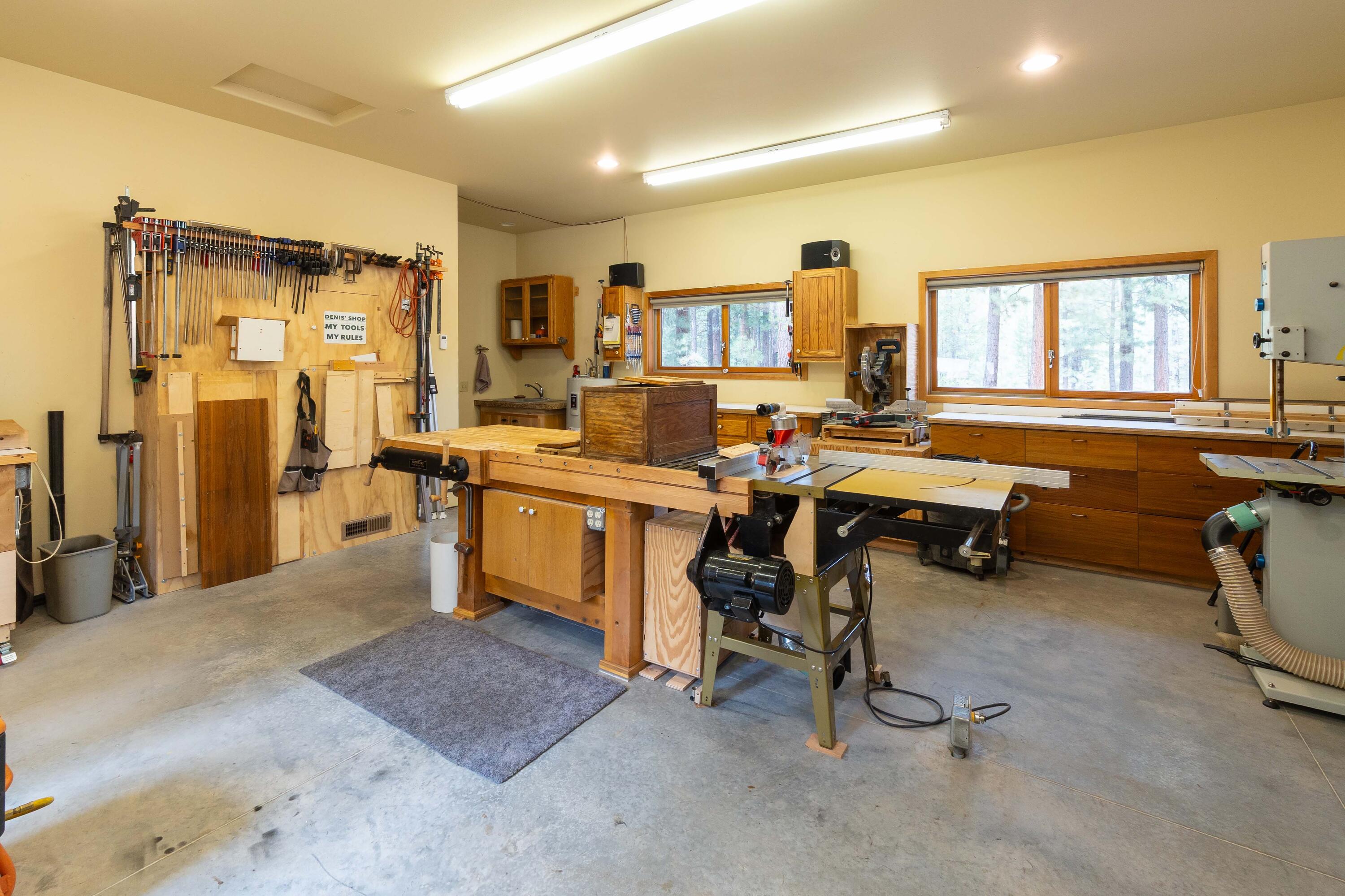 River Forest Acres - Residential