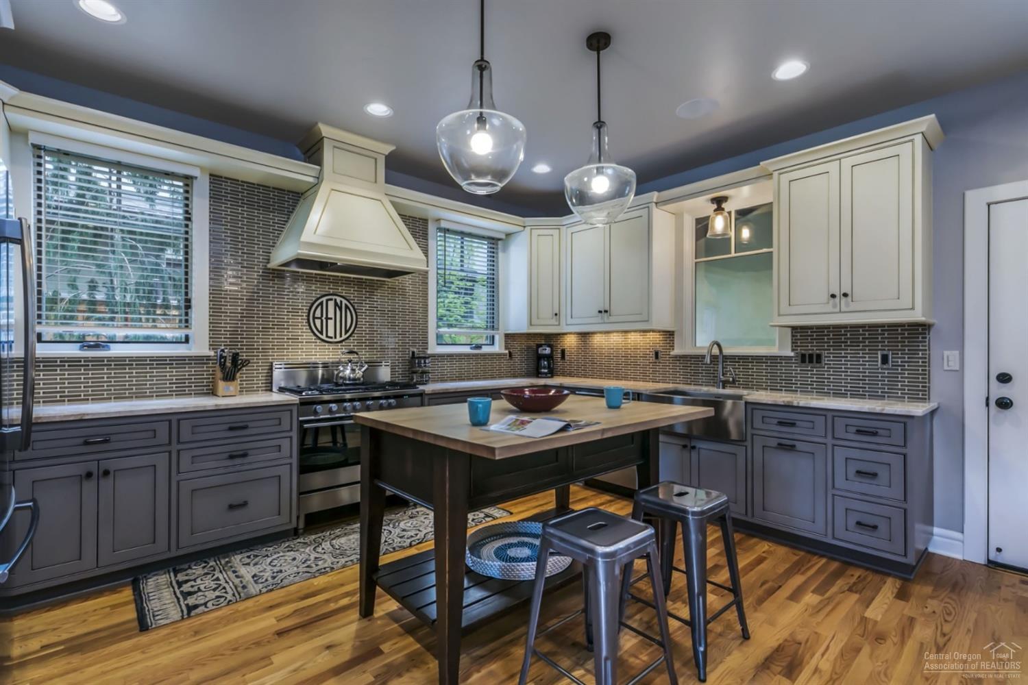 River Terrace - Residential