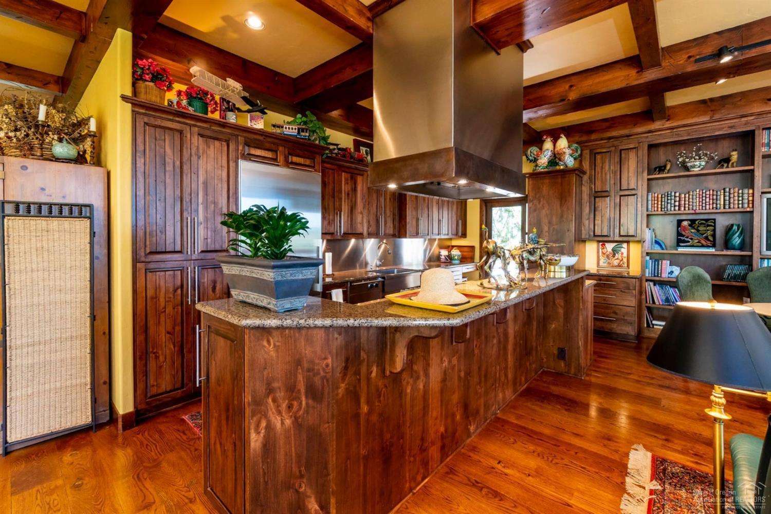 Broken Top - Residential