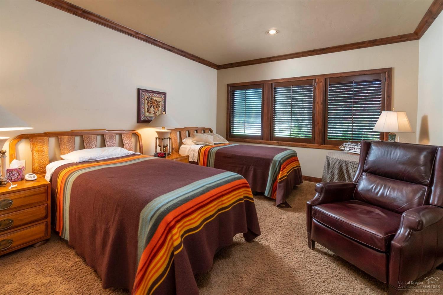 Broken Top - Residential