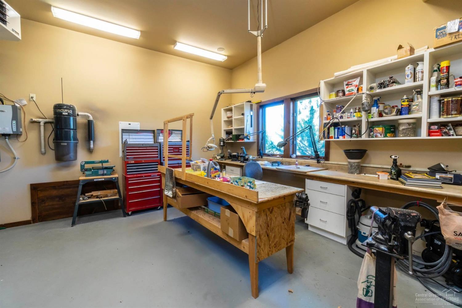 Broken Top - Residential