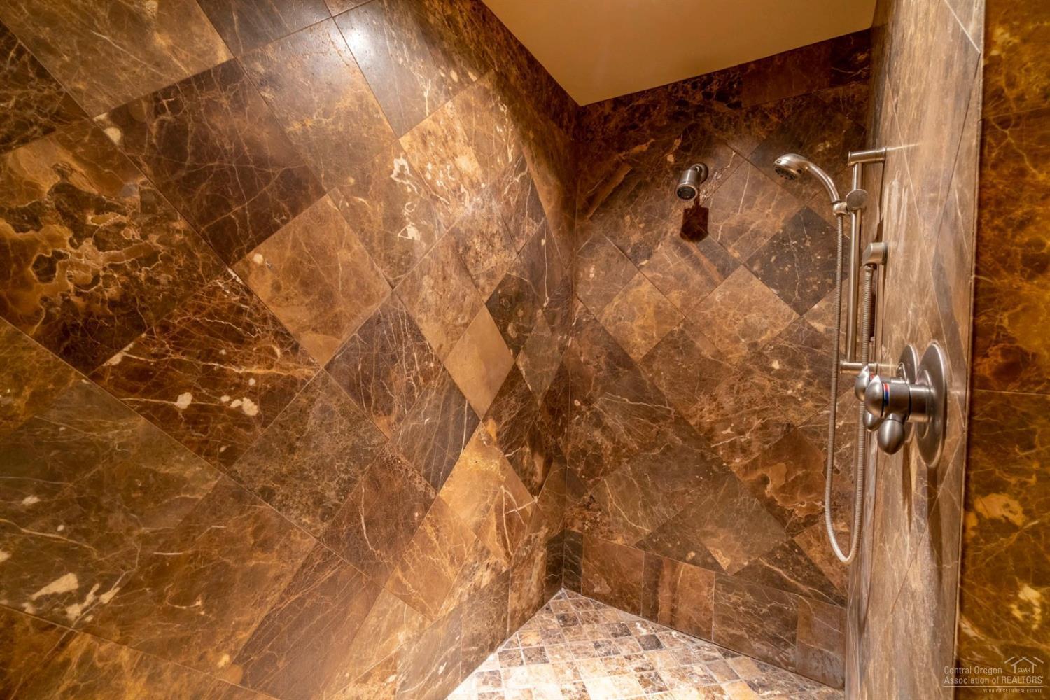 Broken Top - Residential