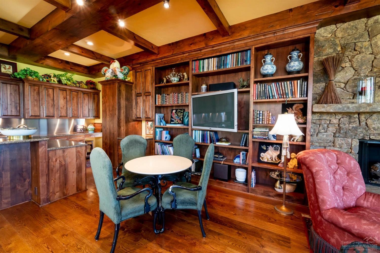 Broken Top - Residential