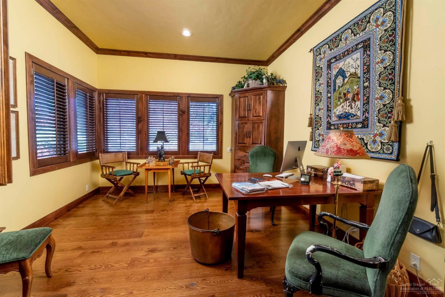 Broken Top - Residential