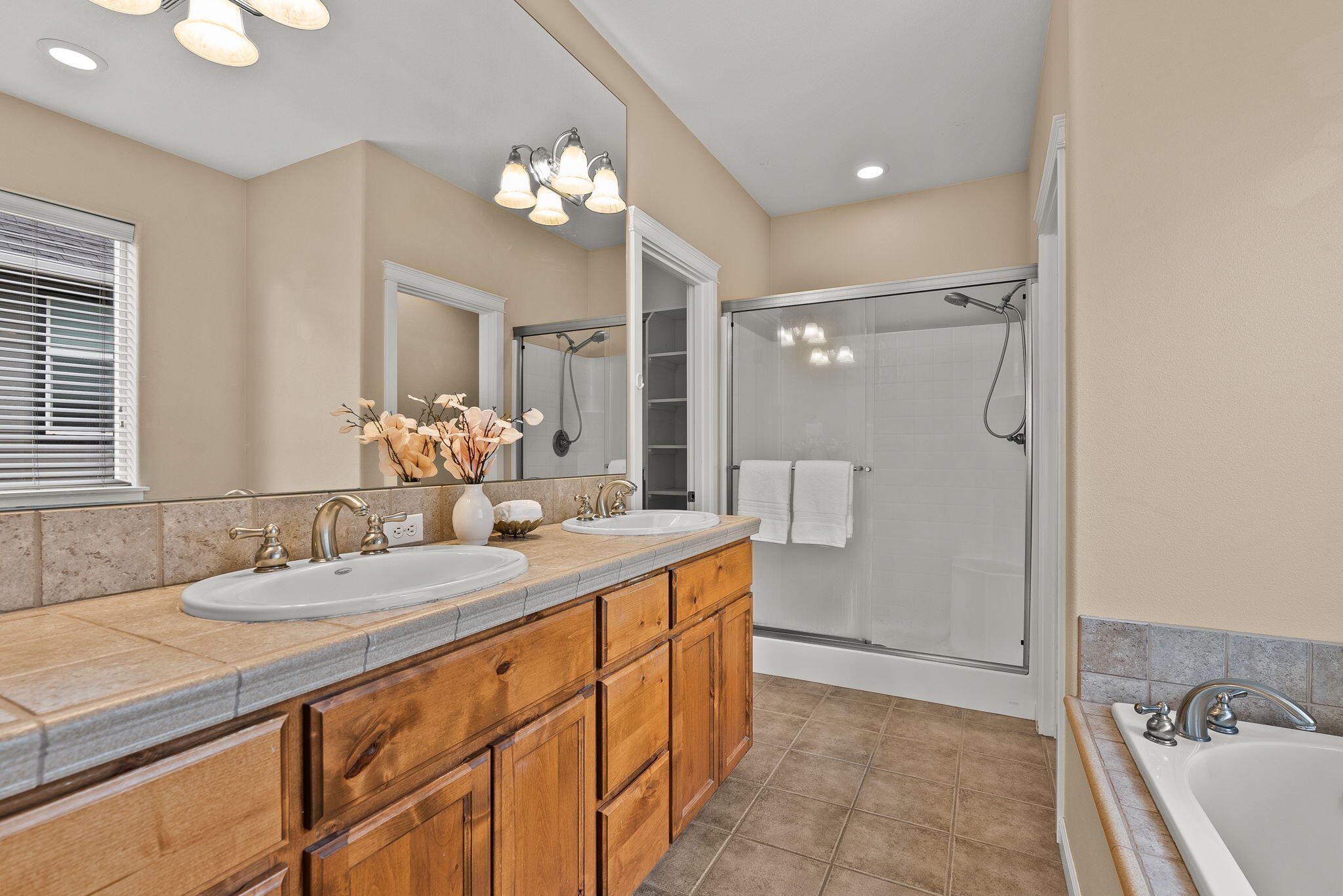 Two Bar Estates - Residential