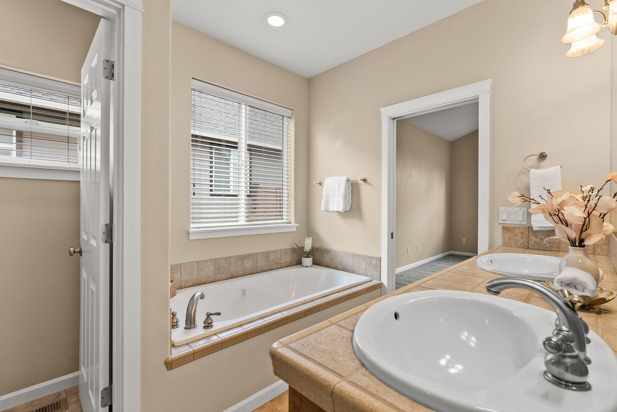 Two Bar Estates - Residential