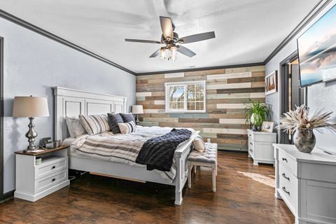 Tiny photo for 3985 Calhoun Road, Medford, OR 97501 (MLS # 220216708)