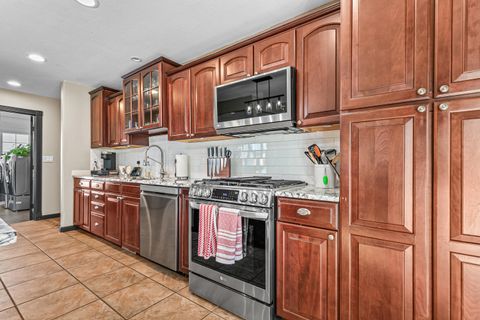 Tiny photo for 3985 Calhoun Road, Medford, OR 97501 (MLS # 220216708)