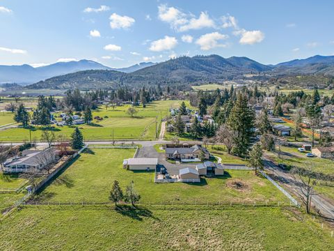 Tiny photo for 3985 Calhoun Road, Medford, OR 97501 (MLS # 220216708)