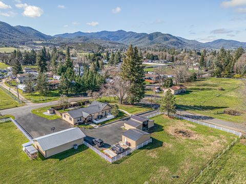 Tiny photo for 3985 Calhoun Road, Medford, OR 97501 (MLS # 220216708)