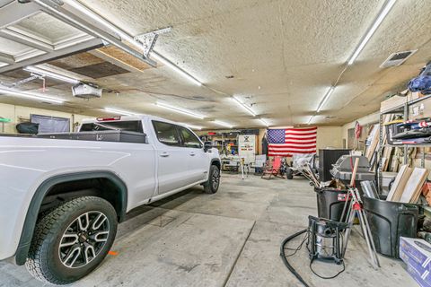 Tiny photo for 3985 Calhoun Road, Medford, OR 97501 (MLS # 220216708)