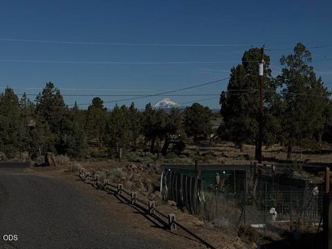 Tiny photo for 4500 NW 52nd Street, Redmond, OR 97756 (MLS # 220223433)