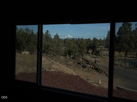 Tiny photo for 4500 NW 52nd Street, Redmond, OR 97756 (MLS # 220223433)