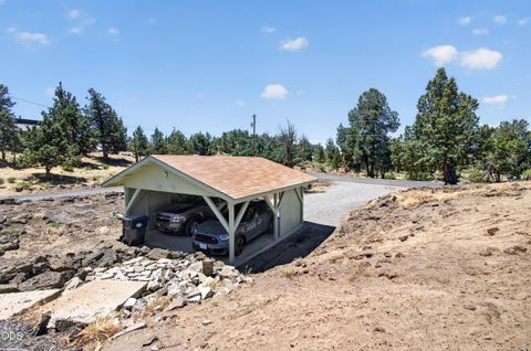 Tiny photo for 4500 NW 52nd Street, Redmond, OR 97756 (MLS # 220223433)