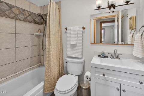 Tiny photo for 4500 NW 52nd Street, Redmond, OR 97756 (MLS # 220223433)