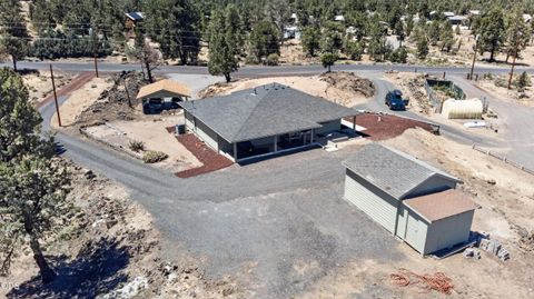 Tiny photo for 4500 NW 52nd Street, Redmond, OR 97756 (MLS # 220223433)