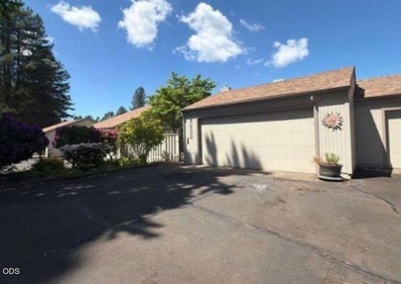 1839 LEXINGTON CIR SE, SALEM, OR 97306 - Image 0ddd66ca1a7b2a8dc2bd59f47b83bd09/2032244078