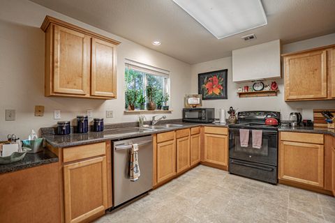 Tiny photo for 295 Tolman Creek Road #1, Ashland, OR 97520 (MLS # 220214802)