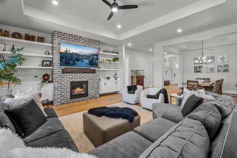 Tiny photo for 2238 NW Brickyard Street, Bend, OR 97703 (MLS # 220220251)