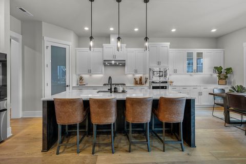 Tiny photo for 2238 NW Brickyard Street, Bend, OR 97703 (MLS # 220220251)