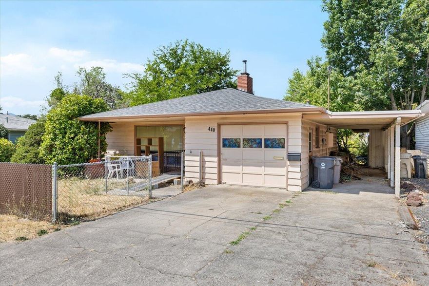 Contractor Special - Prime Fixer-Upper in the Heart of Grants Pass!

Welcome to 440 NE 12th St, a 3-bedroom, 2-bathroom home with 1,213 sq ft of living space on a generous 7,405 sq ft lot. Located in a well-established neighborhood just minutes from downtown, schools, and parks, this property offers a fantastic opportunity for investors, or DIY enthusiasts.

The home is in need of significant repairs and updates throughout but with the right vision and effort, it has the potential to shine once again. The lot offers ample room for gardening, outdoor entertaining, or even expansion.

Whether you're looking to renovate and resell, create a rental property, or craft your own dream home, this is a chance to build equity from the ground up. Sold as-is — bring your tools, your ideas, and your ambition!