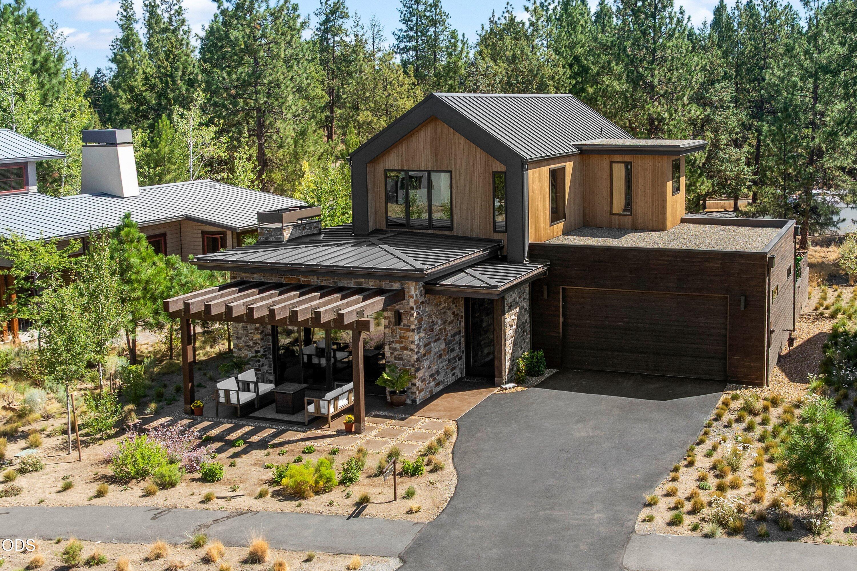 62768 NW Sand Lily Way