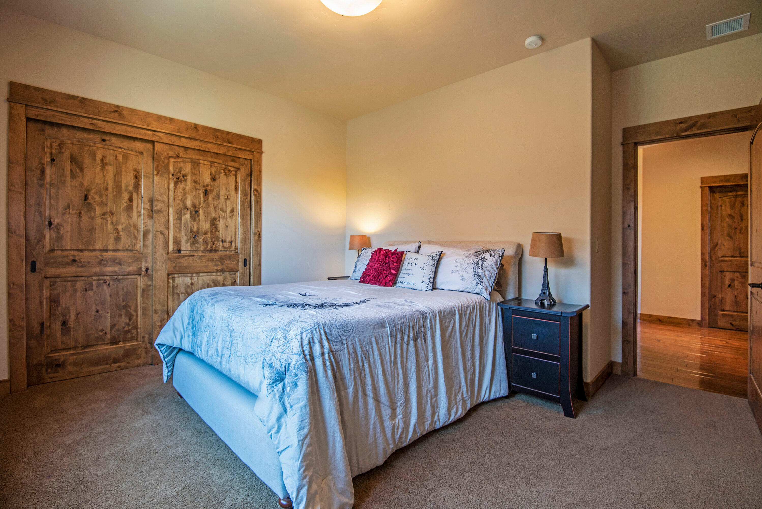 Eagle Crest - Residential