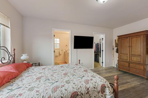 Tiny photo for 4681 SE Adobe Road, Prineville, OR 97754 (MLS # 220217058)